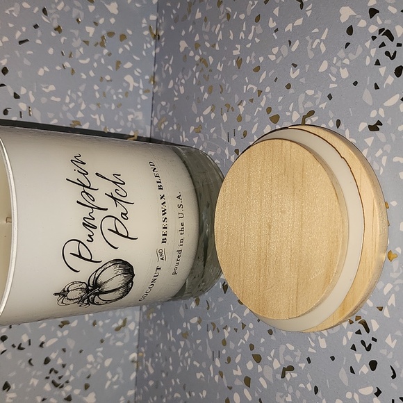 Brand New Scentsational Pumpkin Patch Candle - Picture 6 of 6